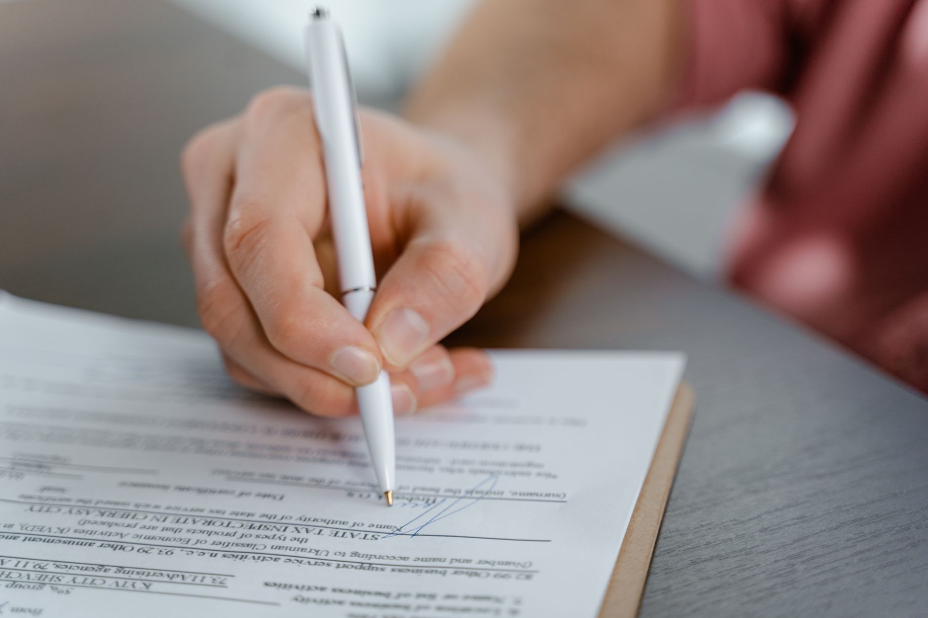Contrat hebergement de donnees de sante : les clauses a exiger