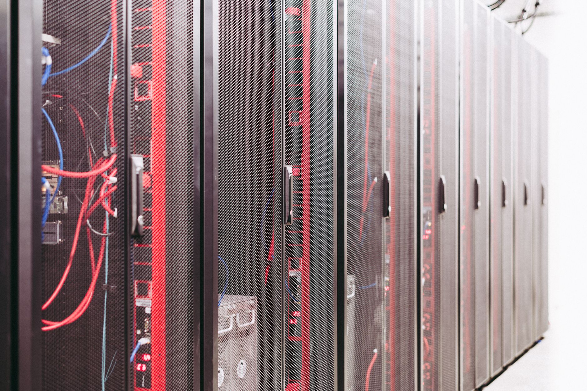 Data center a Noumea : ce que la souverainete des donnees apporte